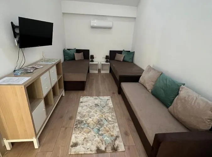 Апартаменты Pap Koez Apartman Шарвар
